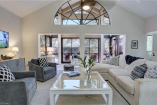 Villa Attached, 124 Water Oaks Water Oaks, FL 34105