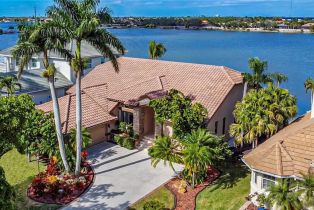 Single Family Residence, 5160 Harborage Harborage, FL 33908