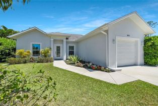 , Park Shore, FL 