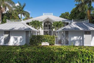 Low Rise (1-3), 231 2nd Ave S # 102, Naples FL 3410234102