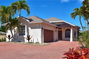 Single Family Residence, 801 99TH Vanderbilt Beach, FL 34108 