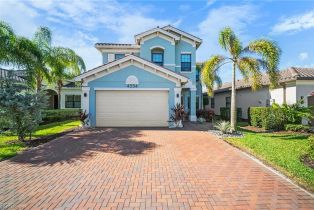 Single Family Residence, 4334 Aurora St, Naples FL 34119