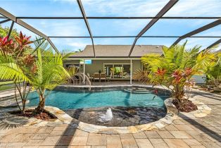 , Pinewoods, FL