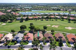 Single Family Residence, 8449 Indian Wells Way, Naples FL 34113