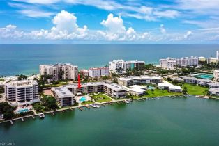 Mid Rise (4-7), 3200 Gulf Shore Blvd N # 308, Naples FL 34103