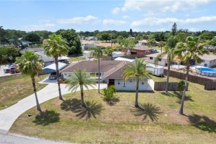 Single Family Residence, 2551 Barcelona Fort Myers Shores, FL 33905