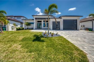 Single Family Residence, 5254 Tamiami Caloosahatchee, FL 33904 