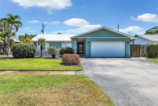 , 1268 Lake Shore Dr, Naples FL 34103