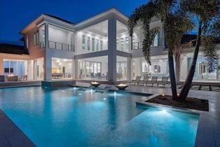 Single Family Residence, 188 West St, Naples FL 34108