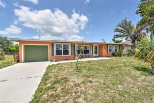 Single Family Residence, 725 Sesame Caloosahatchee, FL 33904 