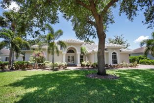 Single Family Residence, 3510 Lakemont Dr, Bonita Springs FL 34134