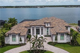 Single Family Residence, 18354 Blue Eye Loop, Fort Myers FL 33913