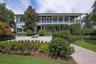 Single Family Residence, 613 14th Ave, Naples FL 34102