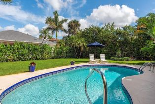 , 715 Starboard Dr, Naples FL 34103