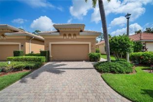 Villa Attached, 8519 Chase Preserve Dr, Naples FL 34113