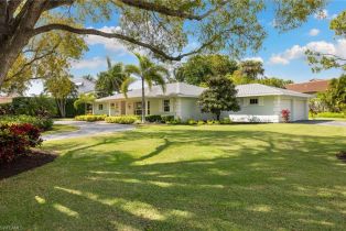Single Family Residence, 675 Yucca Rd, Naples FL 34102