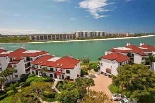 Mid Rise (4-7), 311 La Peninsula Blvd # 311, Naples FL 3411334113 