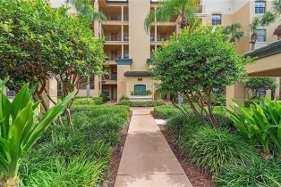 , 230 Vintage Cir # A102, Naples FL 34119