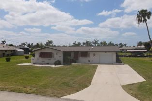 Single Family Residence, 1430 Willshire Ct, Cape Coral FL 3390433904 