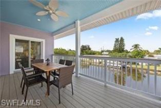 Single Family Residence, 11467 Island Ave, Matlacha FL 33993