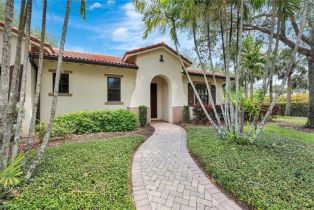 Single Family Residence, 1126 Medan Ct N # 35, Naples FL 34113