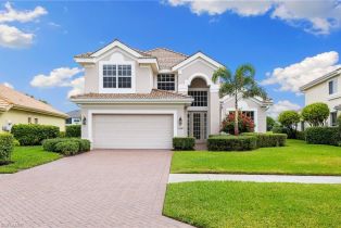 Single Family Residence, 11845 Bramble Ct, Naples FL 34120