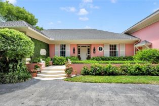 Single Family Residence, 2627 Half Moon Walk, Naples FL 34102
