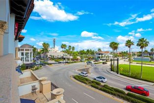 Low Rise (1-3), 900 5th Ave S # 301, Naples FL 34102