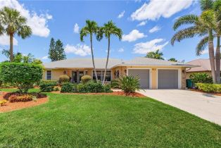 Single Family Residence, 813 Saint Andrews Tanglewood, FL 34113