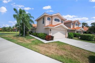 Villa Attached, 6553 Castlelawn Pl # 47, Naples FL 34113