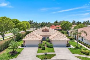 Villa Attached, 6504 Castlelawn Calumet Reserve, FL 34113