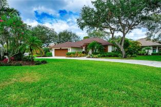 Single Family Residence, 7106 Lone Oak Blvd, Naples FL 34109