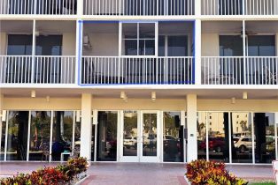 High Rise (8+), 3 Bluebill Ave # 211, Naples FL 3410834108