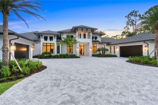 Single Family Residence, 337 West St, Naples FL 34108