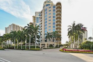 High Rise (8+), 4501 Gulf Shore Blvd N # 404, Naples FL 34103