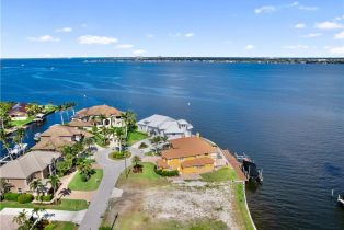 Land, 799 Cypress Lake Cir, Fort Myers FL 33919