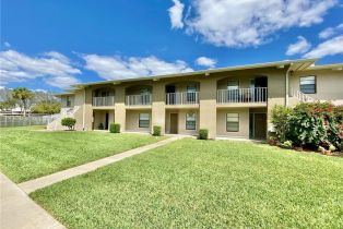 , 145 Cypress Way E # A, Naples FL 34110