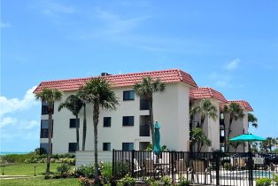 , 671 E Gulf Dr, Sanibel FL 33957