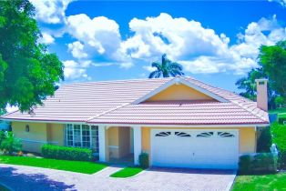 Single Family Residence, 438 Torrey Pines Pt, Naples FL 34113