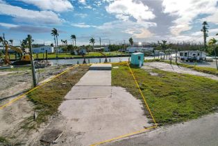 Land, 3913 Areca Dr, St. James City FL 33956