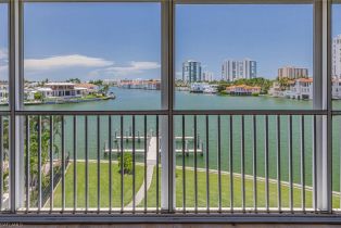 High Rise (8+), 250 Park Shore Dr # 302, Naples FL 34103