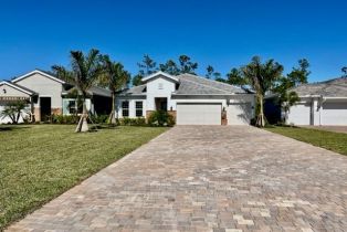 Single Family Residence, 16800 BAY ISLAND Seasons At Bonita, FL 34135