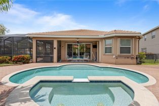Single Family Residence, 11107 Sparkleberry Botanica Lakes, FL 33913