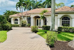 Single Family Residence, 2225 Goshawk Ct, Naples FL 3410534105 