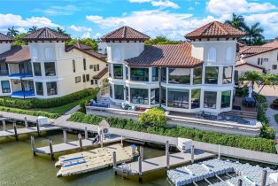 Low Rise (1-3), 1309 Chesapeake Ave # 3b, Naples FL 34102