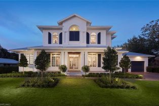 Single Family Residence, 375 Wedge Dr, Naples FL 34103