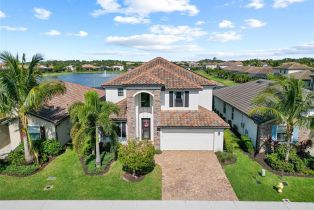 Single Family Residence, 9374 Foxglove Ln, Naples FL 34120