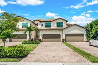 , 2375 Montserrat Ln # 202, Naples FL 34120