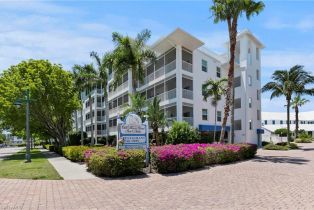 , 140 Palm St # 207, Marco Island FL 34145