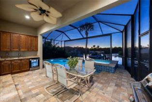 Single Family Residence, 3254 Lakeview Dr, Naples FL 34112